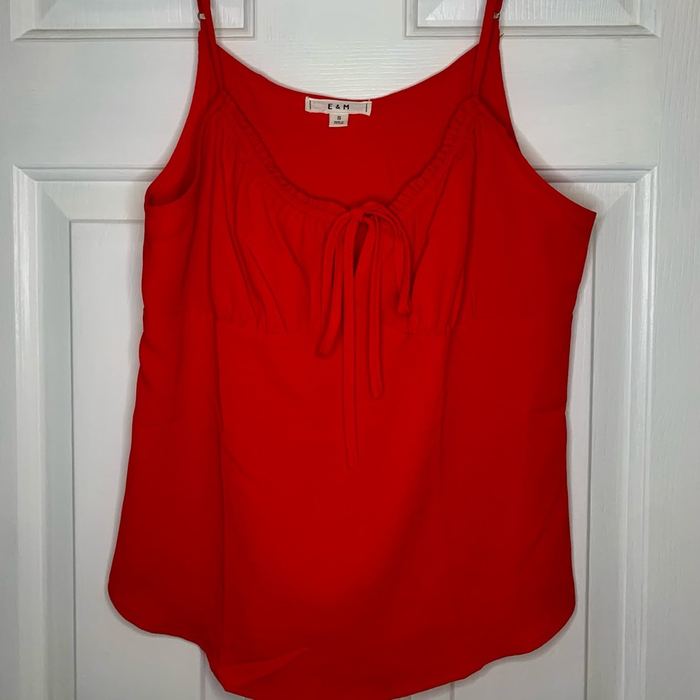 Red Flowy Speghetti Stap Tank Too Tied Front Women’s Small